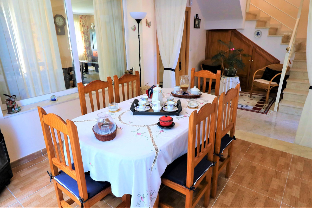 3 Bed Townhouse for sale in Estepona Costa Del Sol, Málaga, Spain