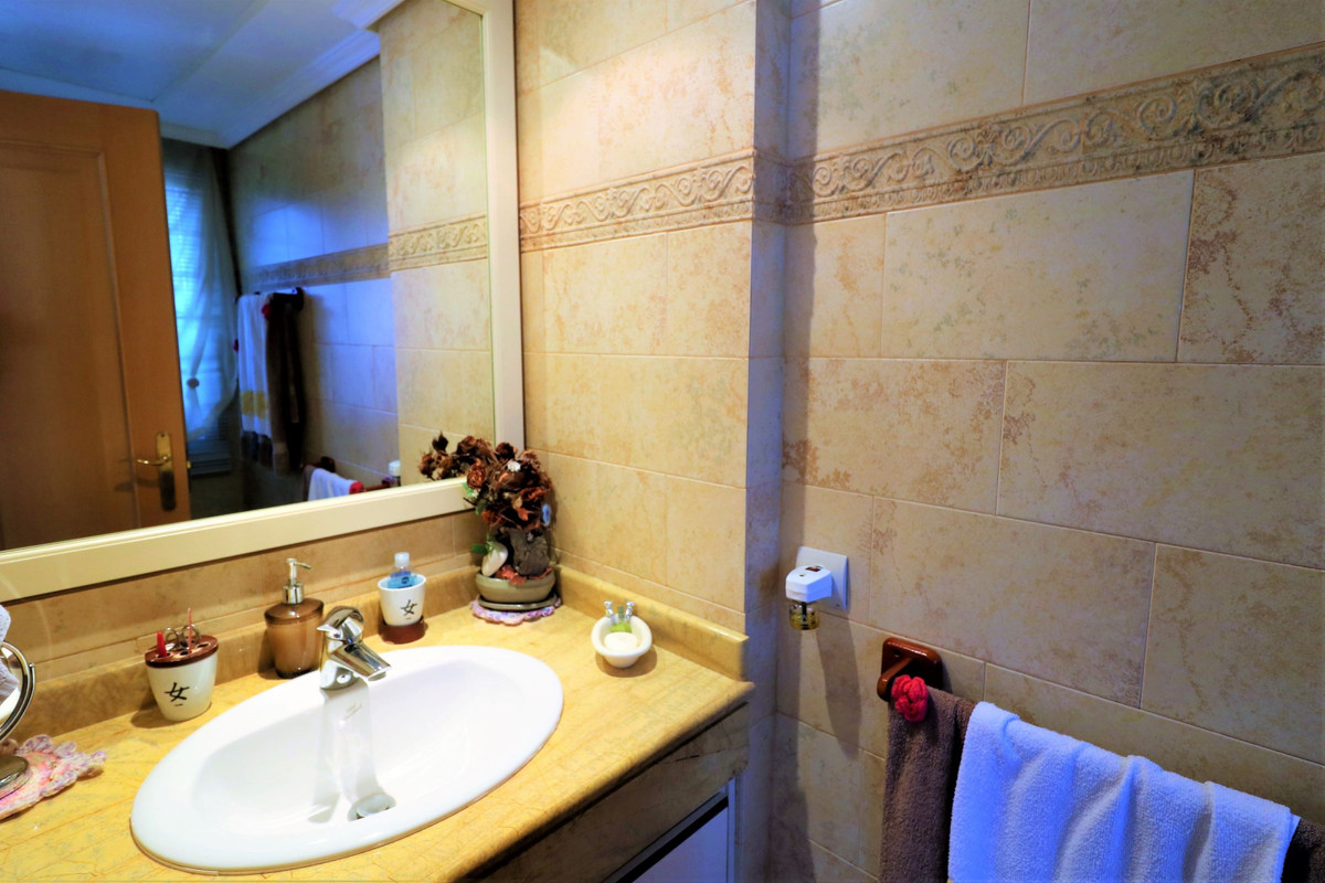 3 Bed Townhouse for sale in Estepona Costa Del Sol, Málaga, Spain