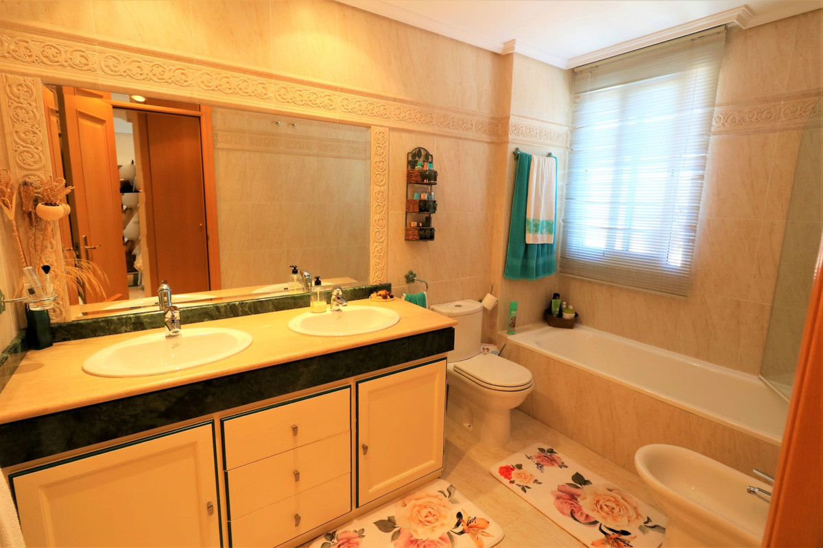 3 Bed Townhouse for sale in Estepona Costa Del Sol, Málaga, Spain