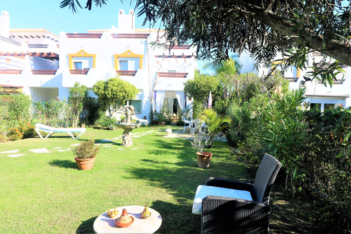 3 Bed Townhouse for sale in Estepona Costa Del Sol, Málaga, Spain