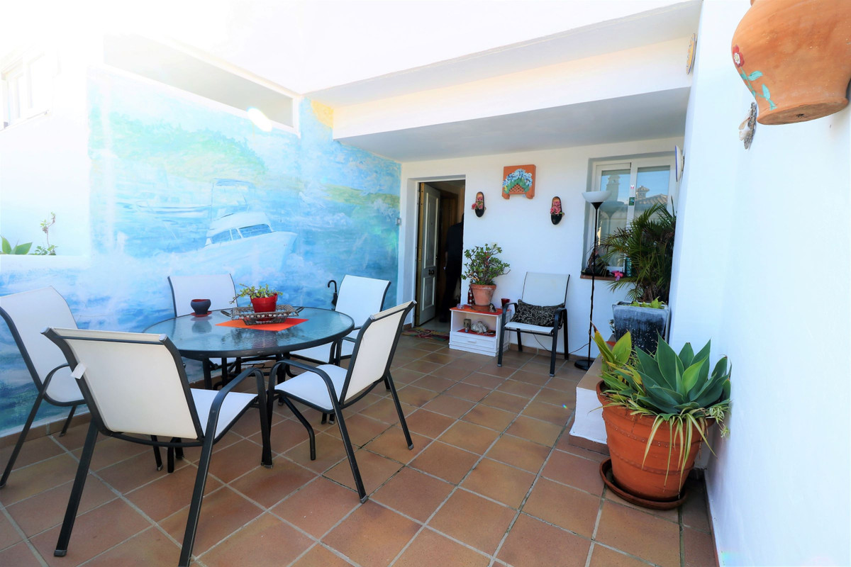 3 Bed Townhouse for sale in Estepona Costa Del Sol, Málaga, Spain