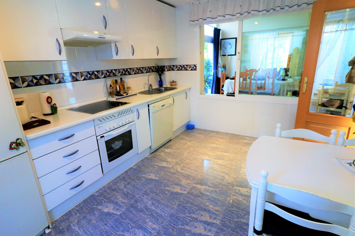 3 Bed Townhouse for sale in Estepona Costa Del Sol, Málaga, Spain