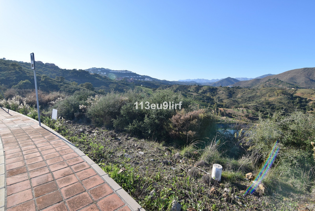Se vende Terreno Urbano  en Costa Del Sol, Málaga, España