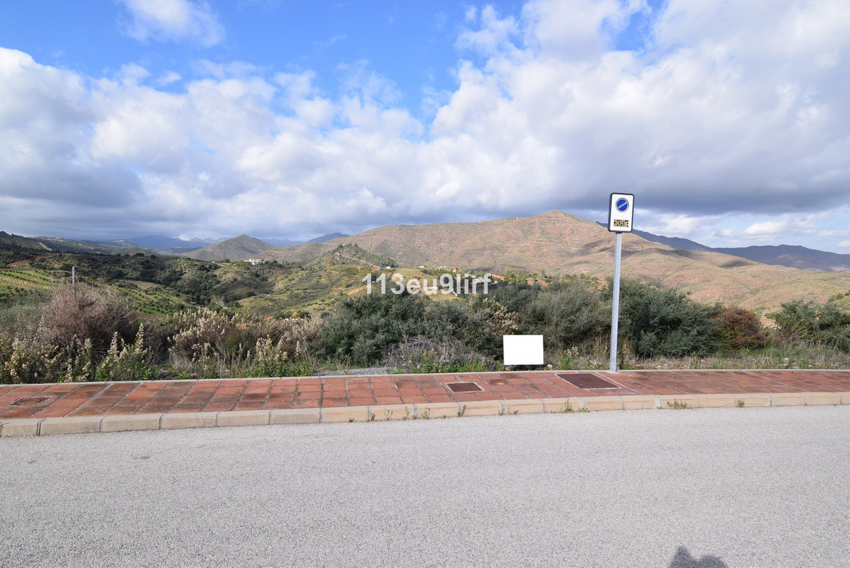 Se vende Terreno Urbano  en Costa Del Sol, Málaga, España