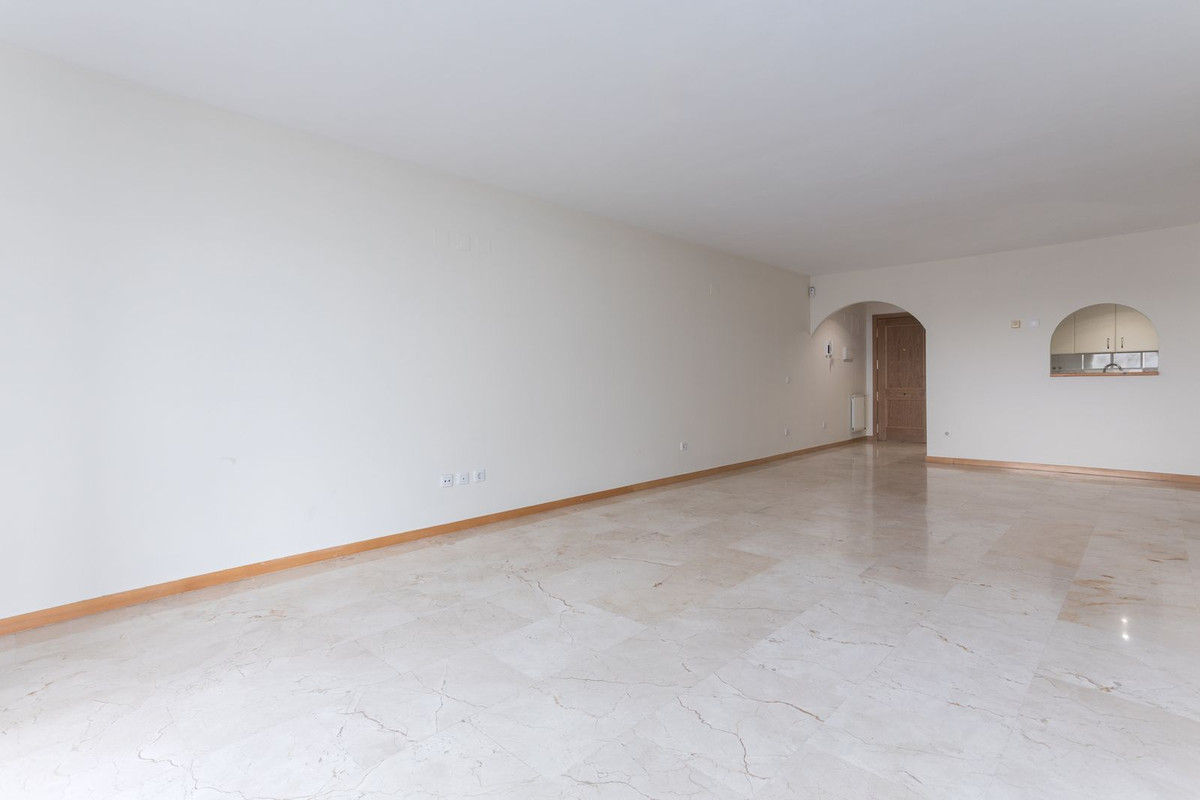 3 Bed Apartment for sale in Guadalmina Alta Costa Del Sol, Málaga, Spain