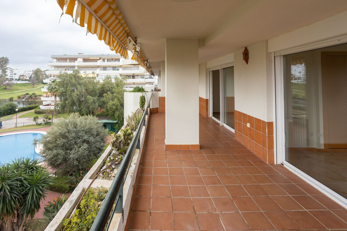 3 Bed Apartment for sale in Guadalmina Alta Costa Del Sol, Málaga, Spain