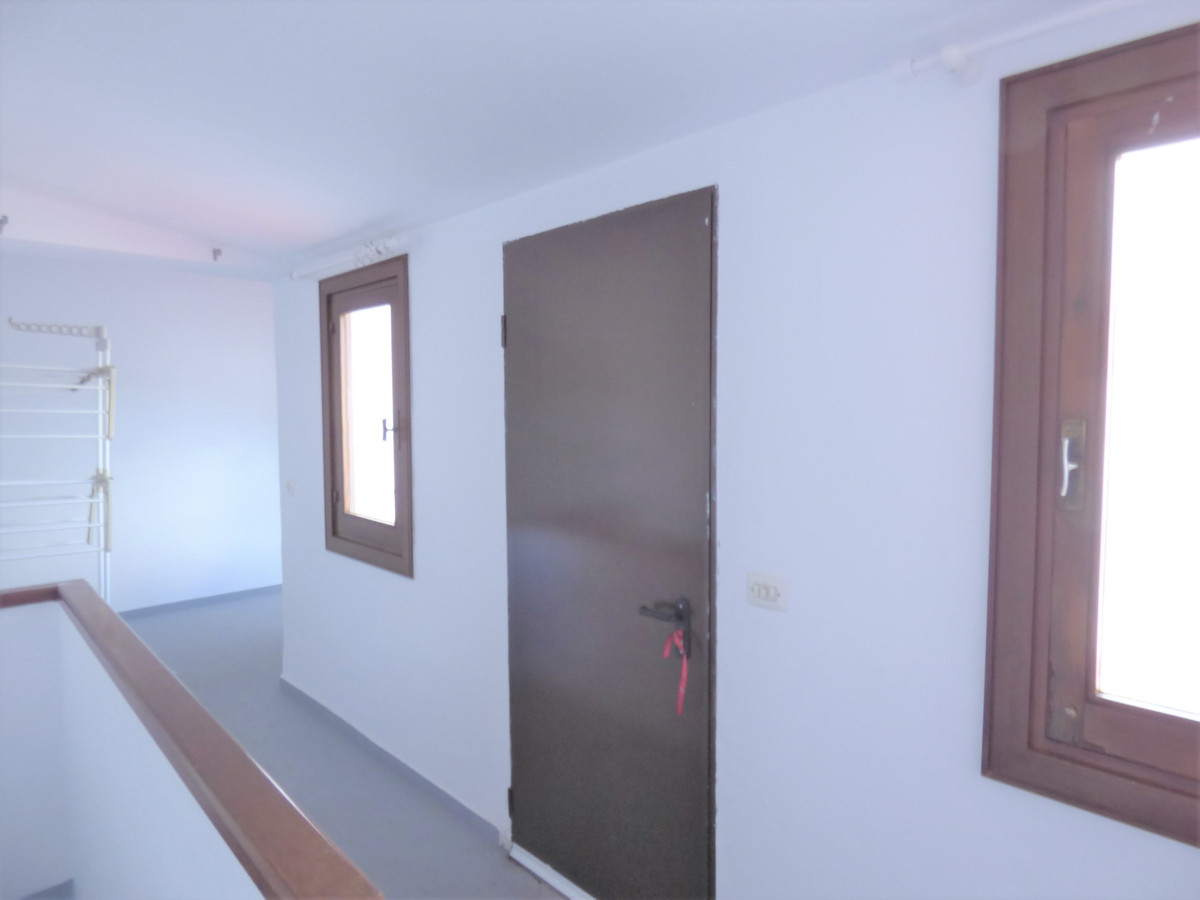 2 Bed Townhouse for sale in Marbella Costa Del Sol, Málaga, Spain