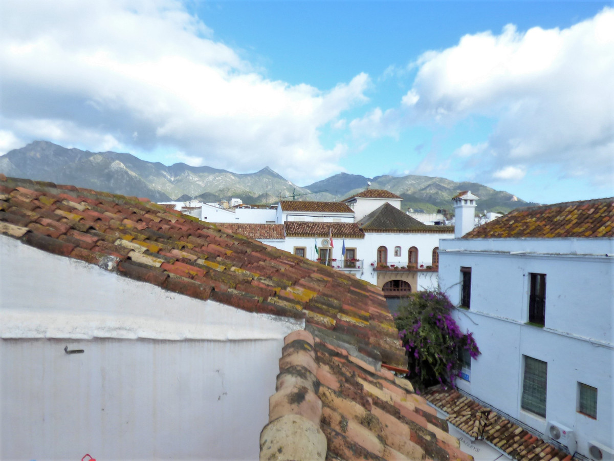 2 Bed Townhouse for sale in Marbella Costa Del Sol, Málaga, Spain