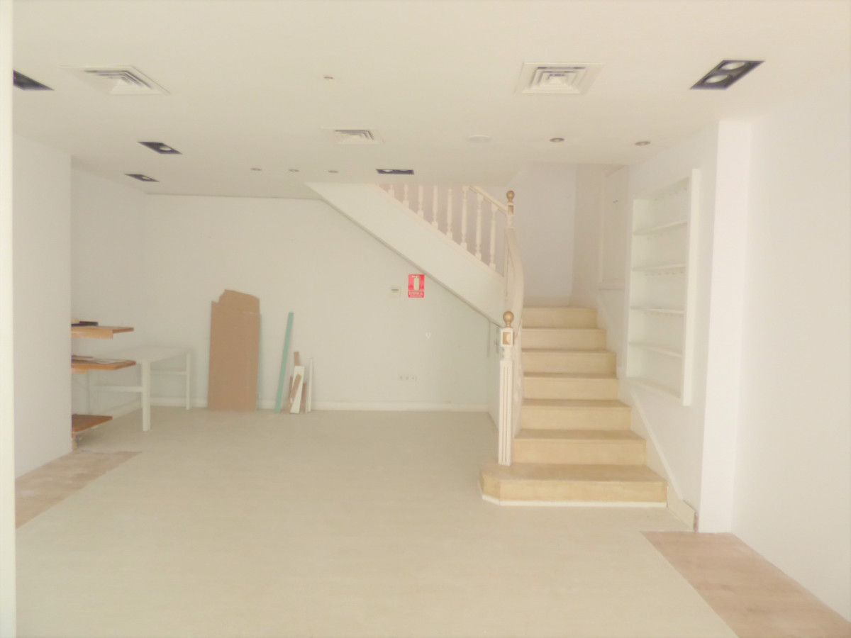 2 Bed Townhouse for sale in Marbella Costa Del Sol, Málaga, Spain