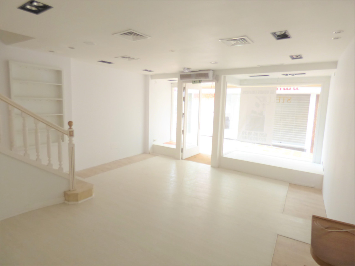 2 Bed Townhouse for sale in Marbella Costa Del Sol, Málaga, Spain