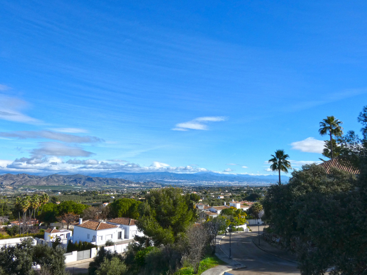 Se vende Villa - Chalet de 9 dormitorios en Costa Del Sol, Málaga, España