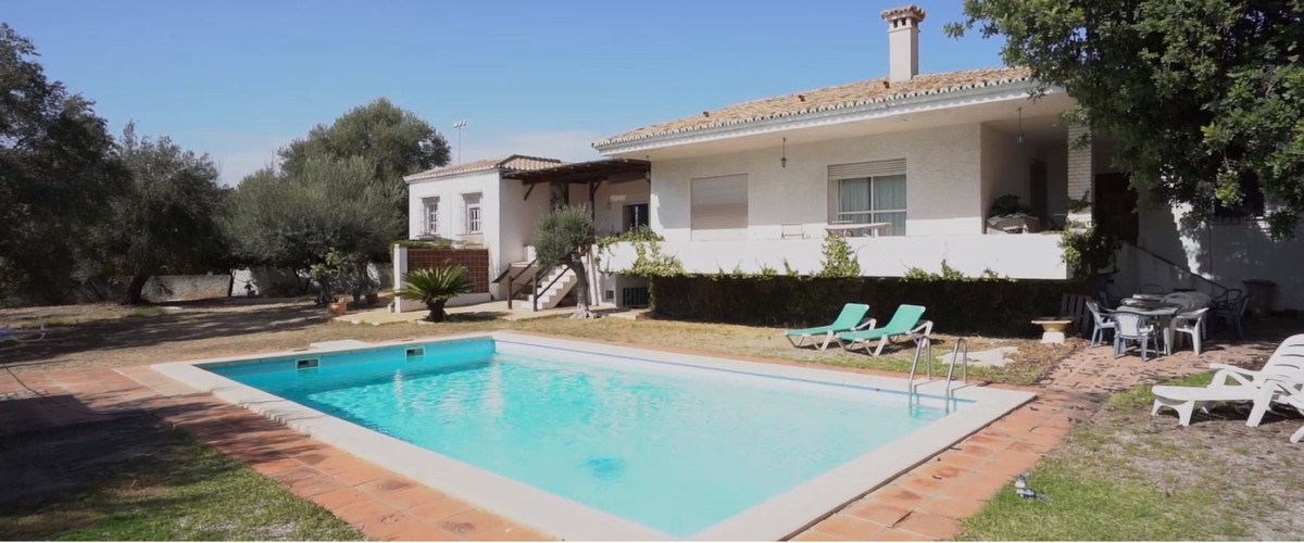 17 Bed Townhouse for sale in Torremolinos Costa Del Sol, Málaga, Spain