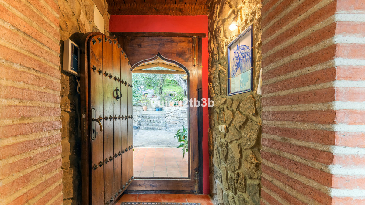 Se vende Finca - Cortijo de 3 dormitorios en Costa Del Sol, Málaga, España