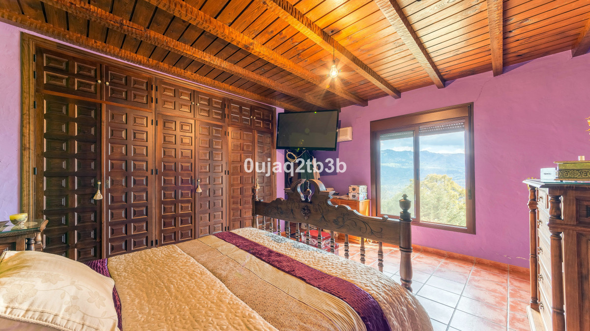 Se vende Finca - Cortijo de 3 dormitorios en Costa Del Sol, Málaga, España