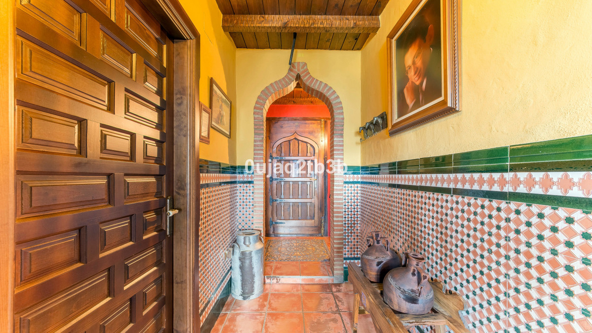 Se vende Finca - Cortijo de 3 dormitorios en Costa Del Sol, Málaga, España
