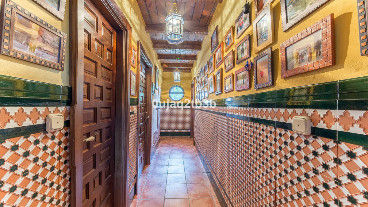 Se vende Finca - Cortijo de 3 dormitorios en Costa Del Sol, Málaga, España