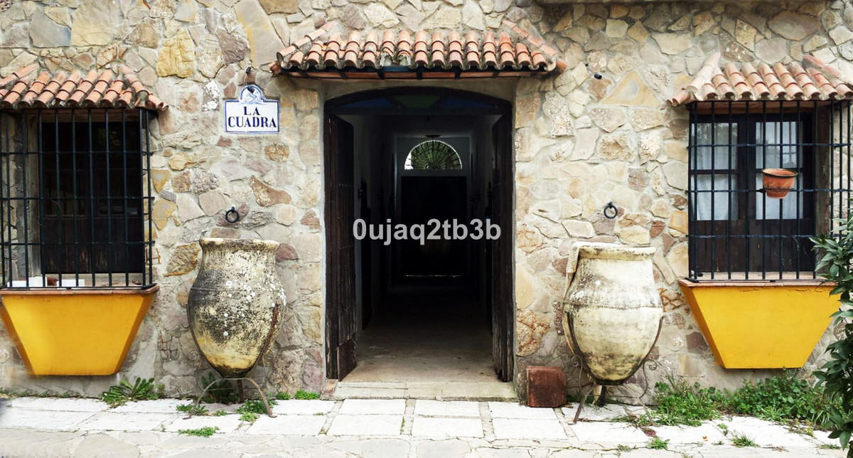 Se vende Finca - Cortijo de 3 dormitorios en Costa Del Sol, Málaga, España