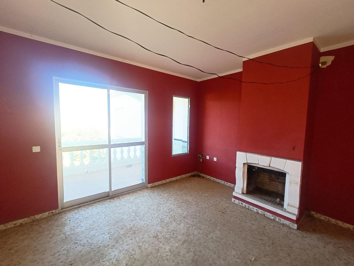 6 Bed Townhouse for sale in Coín Costa Del Sol, Málaga, Spain