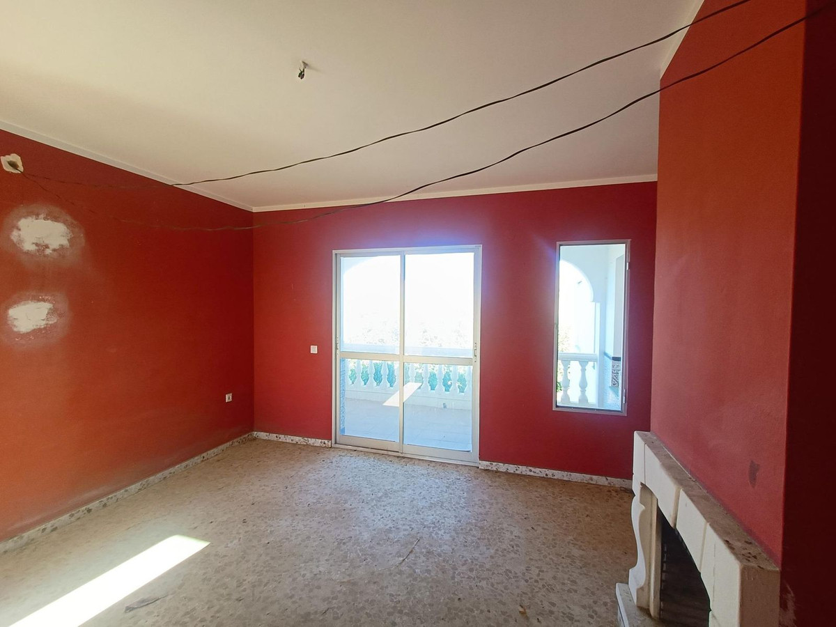 6 Bed Townhouse for sale in Coín Costa Del Sol, Málaga, Spain