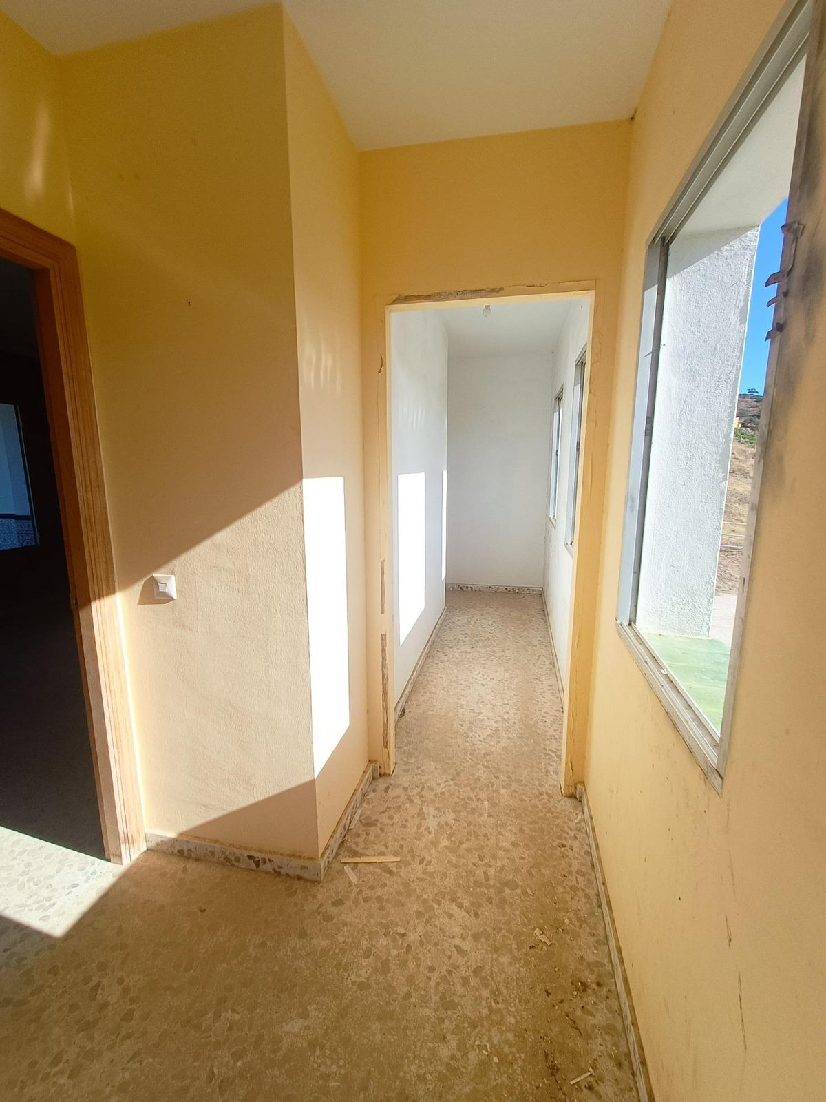 6 Bed Townhouse for sale in Coín Costa Del Sol, Málaga, Spain