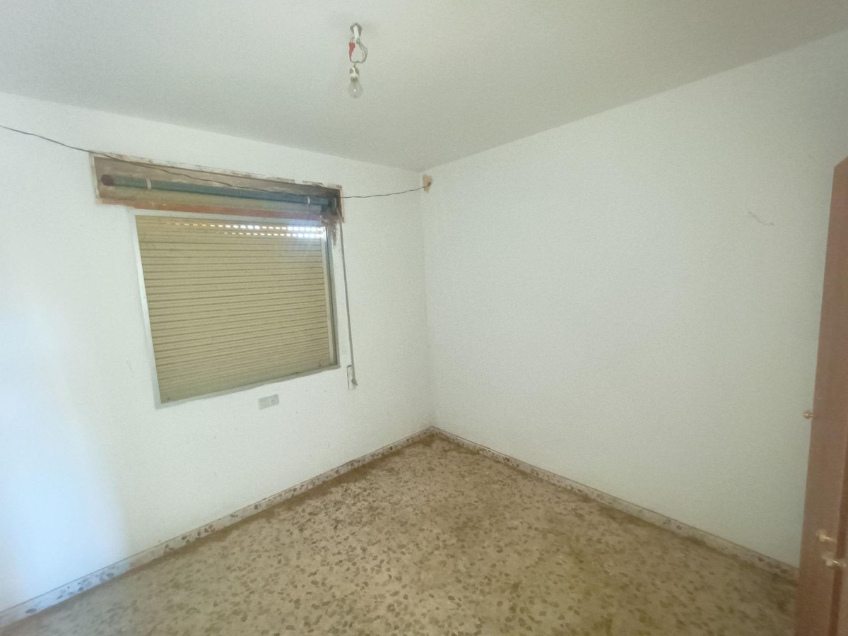 6 Bed Townhouse for sale in Coín Costa Del Sol, Málaga, Spain