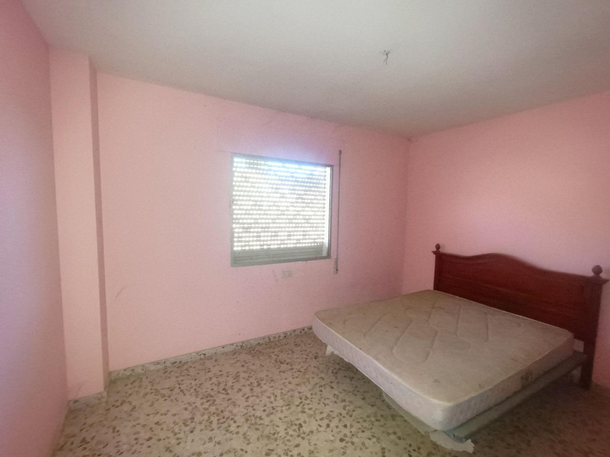 6 Bed Townhouse for sale in Coín Costa Del Sol, Málaga, Spain