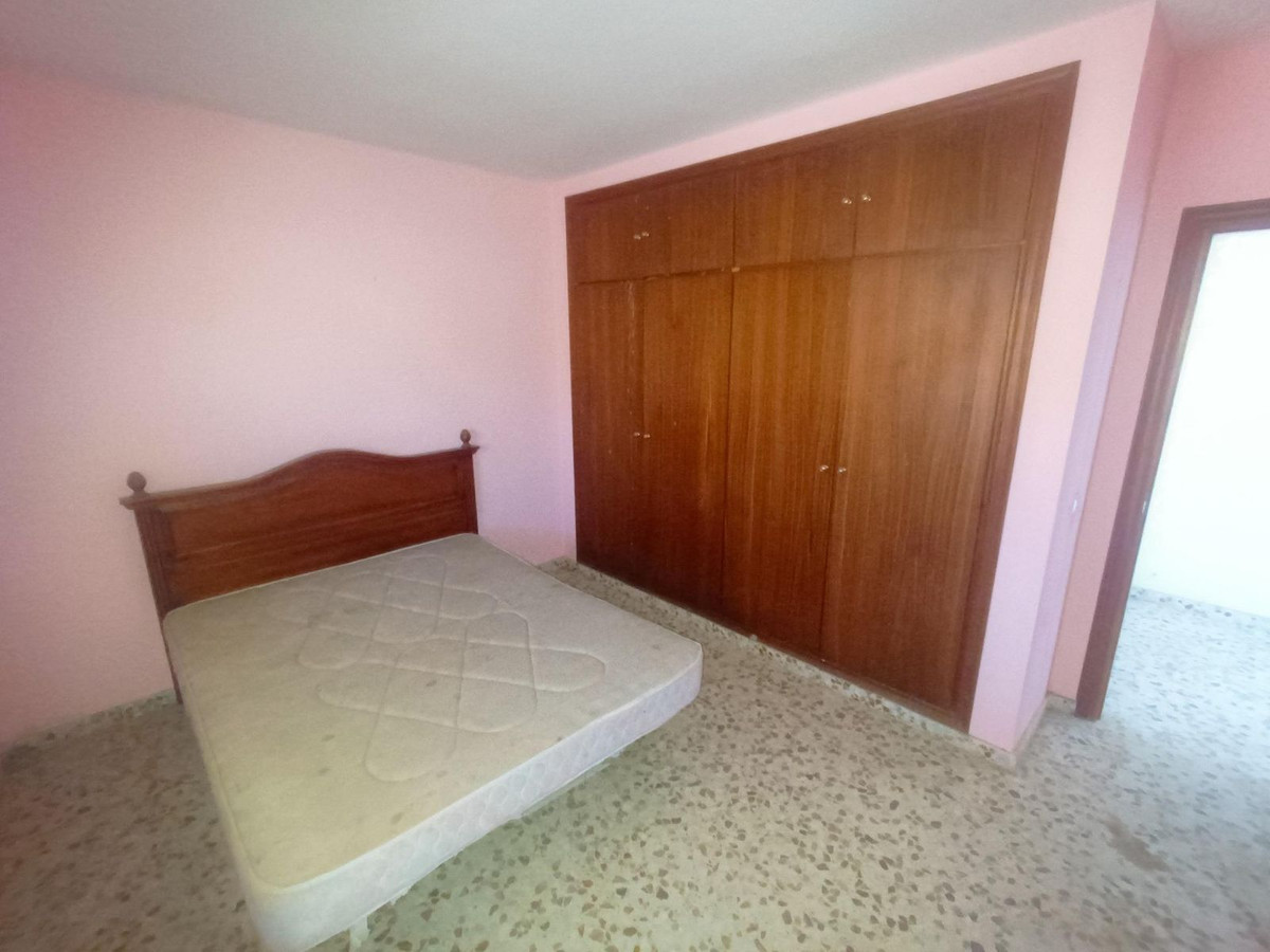 6 Bed Townhouse for sale in Coín Costa Del Sol, Málaga, Spain