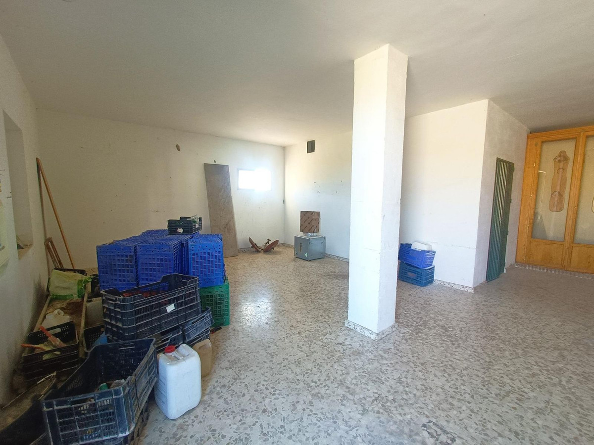 6 Bed Townhouse for sale in Coín Costa Del Sol, Málaga, Spain