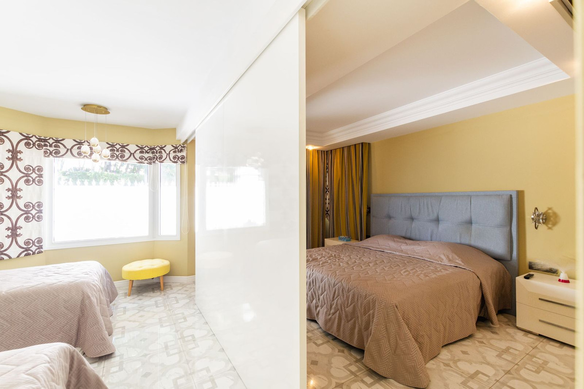 6 Bed Townhouse for sale in Hacienda Las Chapas Costa Del Sol, Málaga, Spain