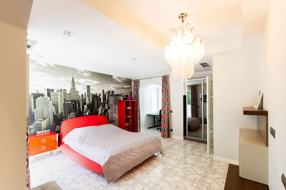 6 Bed Townhouse for sale in Hacienda Las Chapas Costa Del Sol, Málaga, Spain