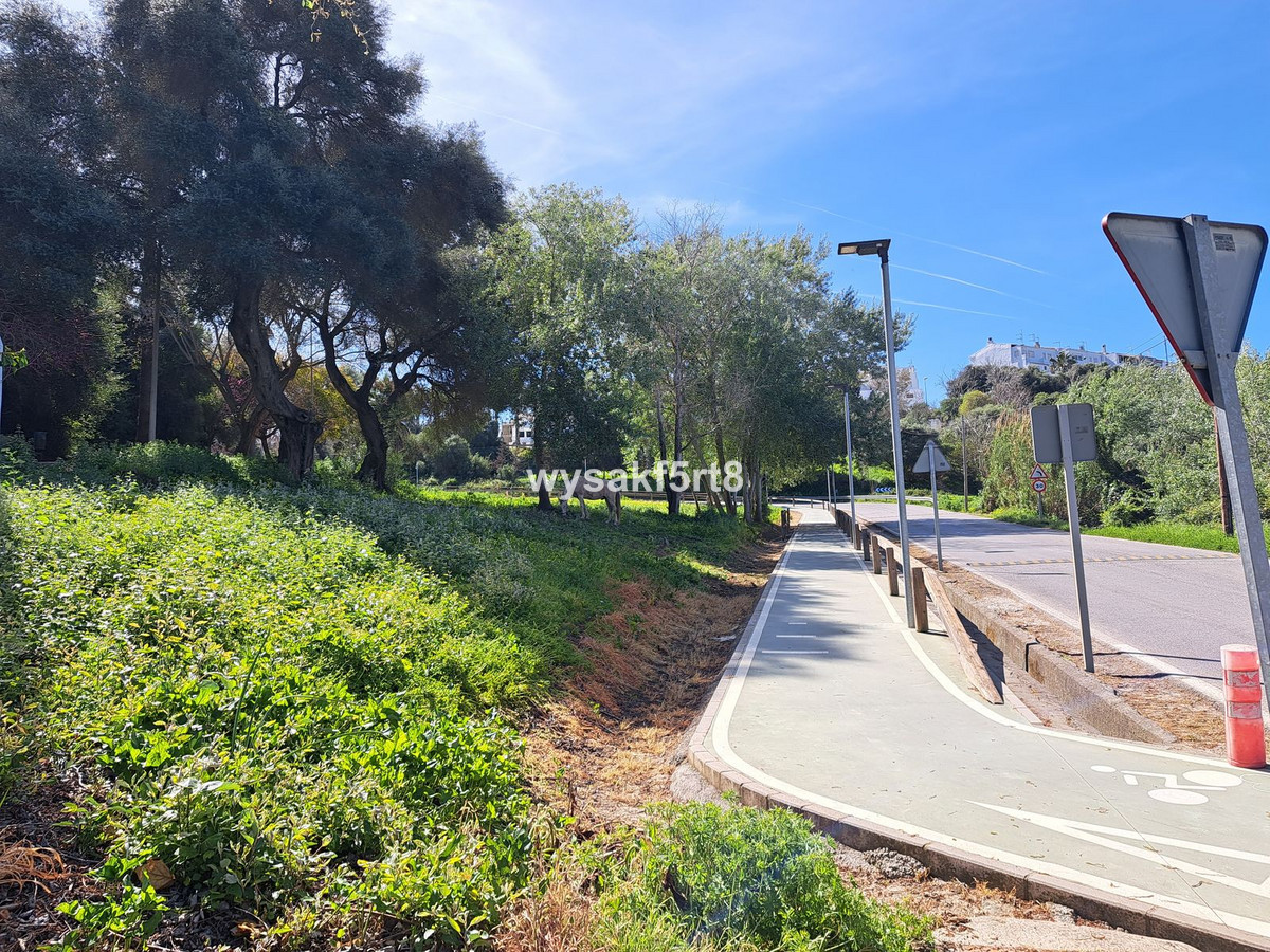 Se vende Terreno Rustico  en Costa Del Sol, Cadiz, España