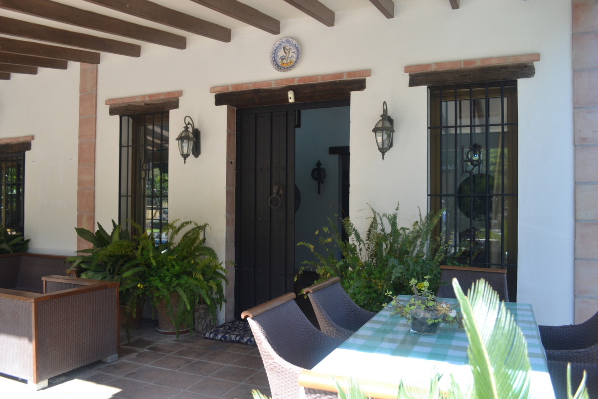 5 Bed Townhouse for sale in Coín Costa Del Sol, Málaga, Spain