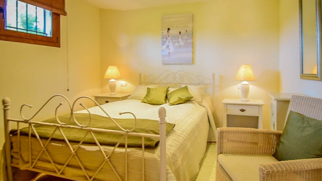 8 Bed Townhouse for sale in Coín Costa Del Sol, Málaga, Spain