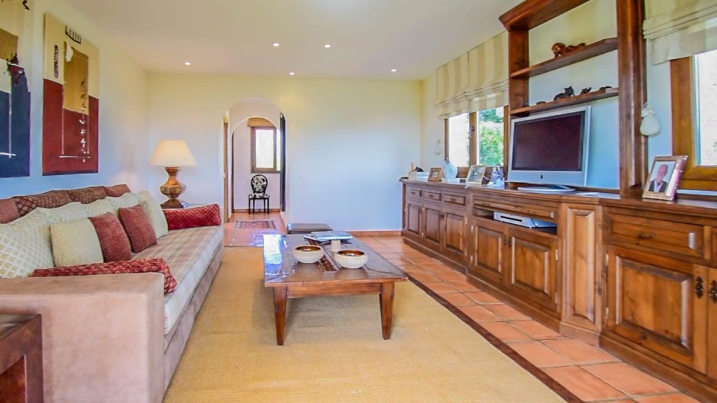 8 Bed Townhouse for sale in Coín Costa Del Sol, Málaga, Spain