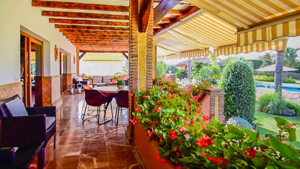 8 Bed Townhouse for sale in Coín Costa Del Sol, Málaga, Spain