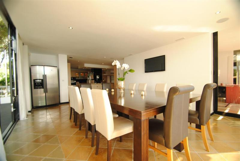 8 Bed Townhouse for sale in Cabopino Costa Del Sol, Málaga, Spain