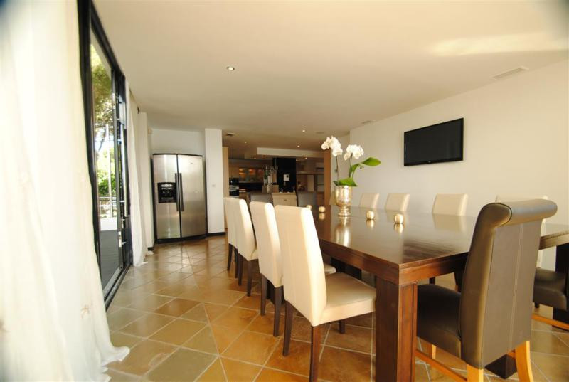 8 Bed Townhouse for sale in Cabopino Costa Del Sol, Málaga, Spain