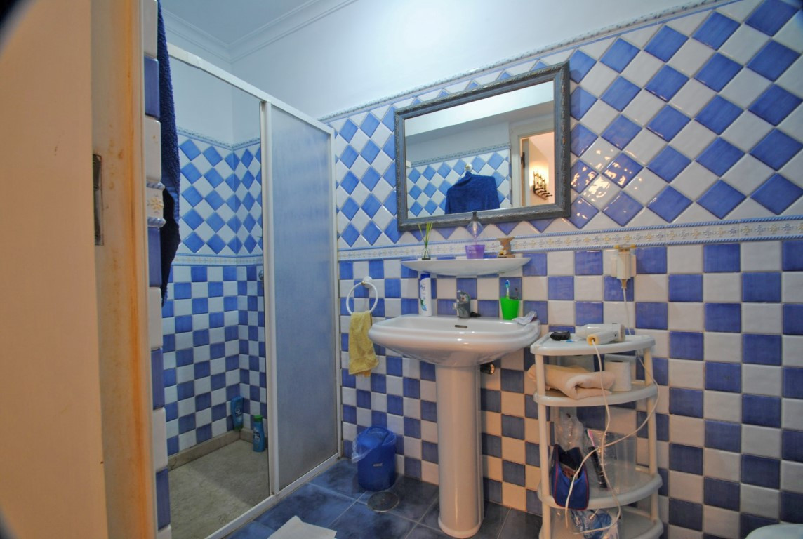 Se vende Villa - Chalet de 10 dormitorios en Costa Del Sol, Málaga, España