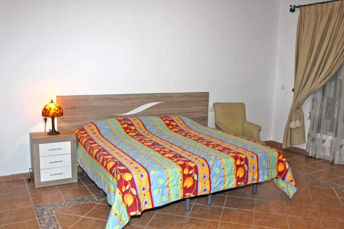 Se vende Villa - Chalet de 10 dormitorios en Costa Del Sol, Málaga, España