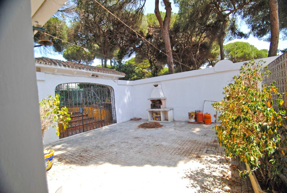 Se vende Villa - Chalet de 10 dormitorios en Costa Del Sol, Málaga, España