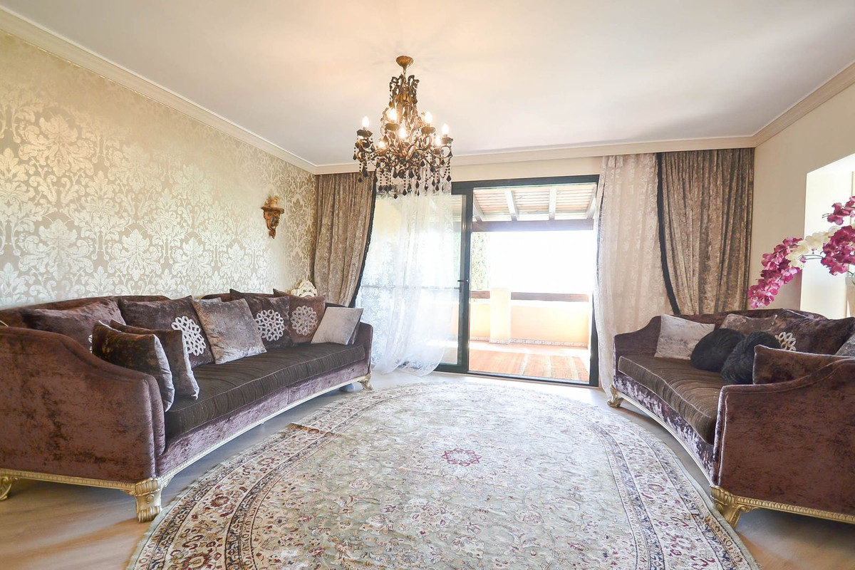 3 Bed Apartment for sale in Atalaya Costa Del Sol, Málaga, Spain