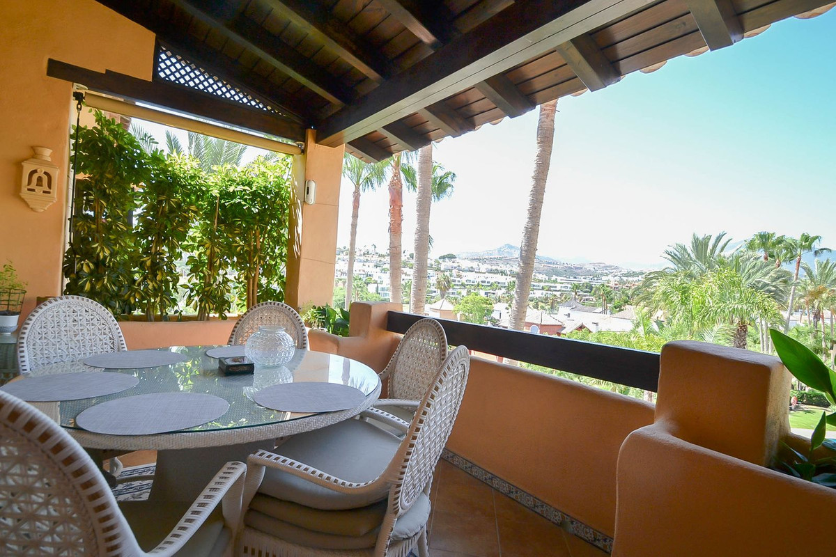3 Bed Apartment for sale in Atalaya Costa Del Sol, Málaga, Spain