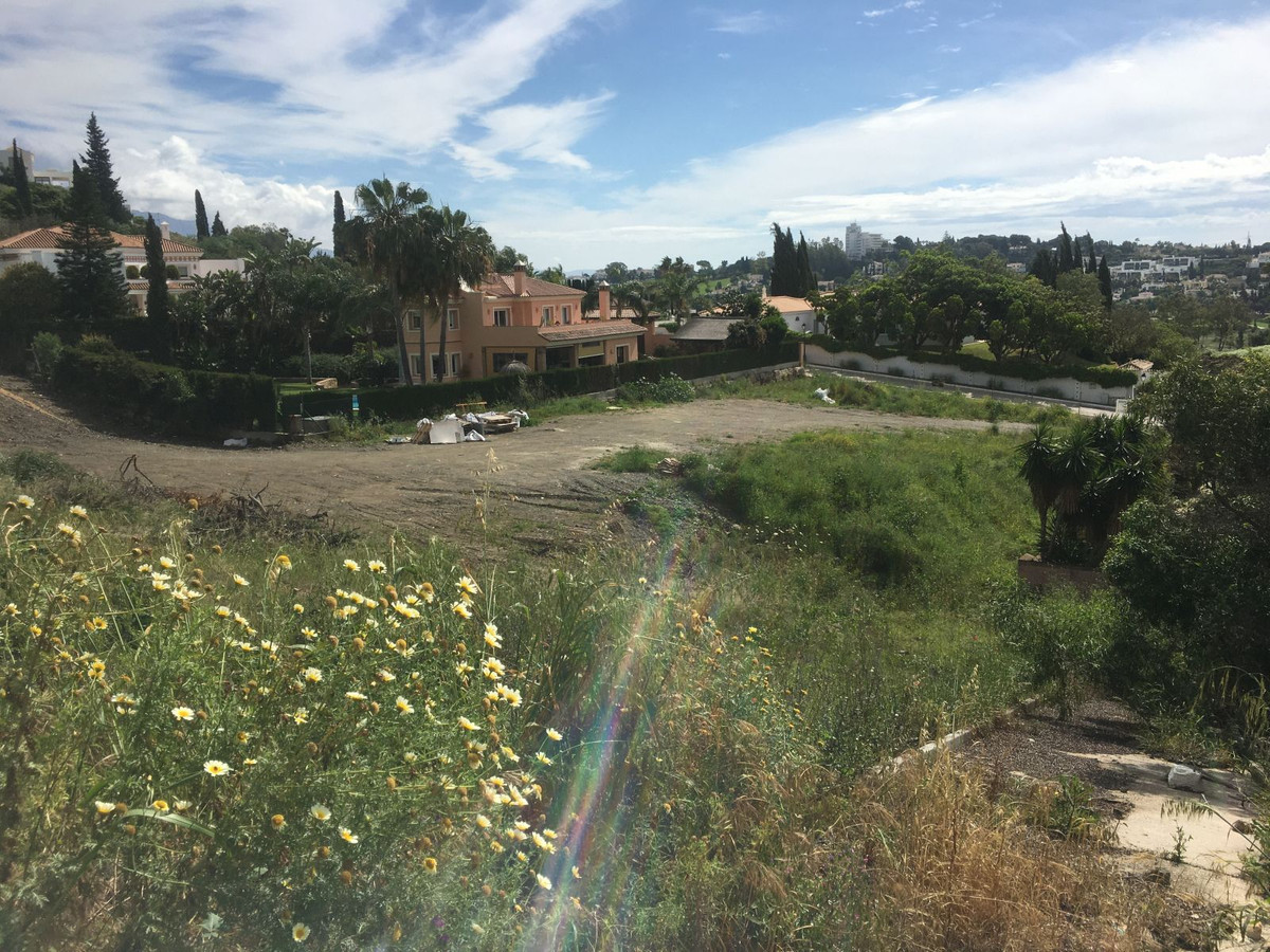 Plots for sale in El Paraiso Costa Del Sol, Málaga, Spain