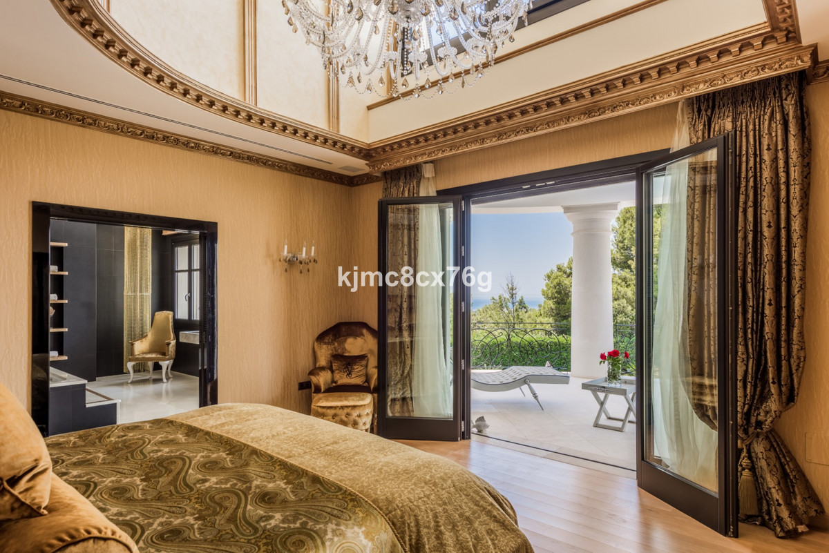 Se vende Villa - Chalet de 7 dormitorios en Costa Del Sol, Málaga, España