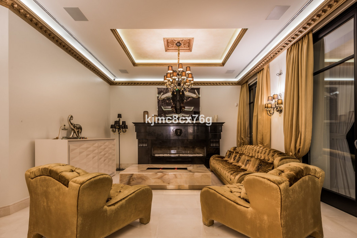 Se vende Villa - Chalet de 7 dormitorios en Costa Del Sol, Málaga, España