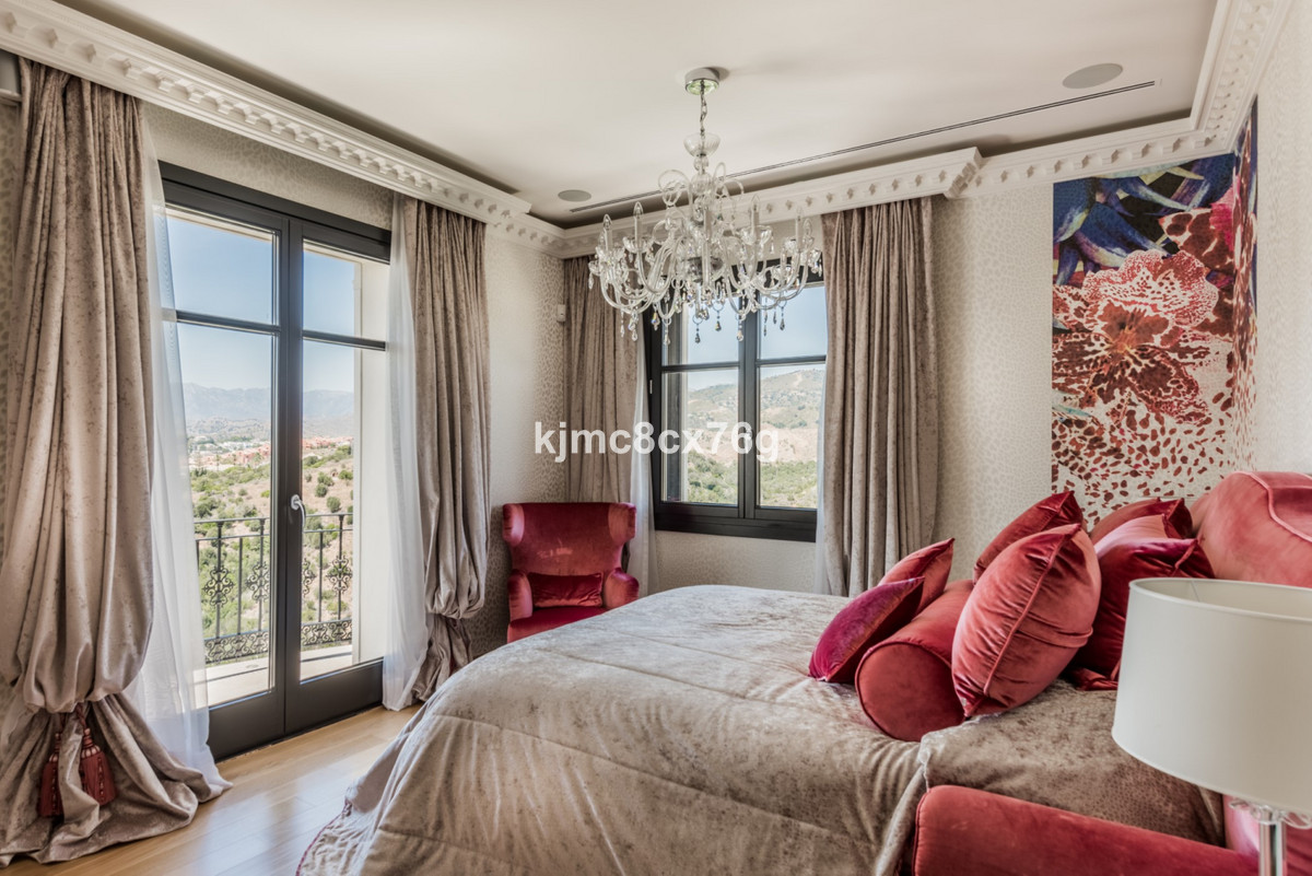 Se vende Villa - Chalet de 7 dormitorios en Costa Del Sol, Málaga, España