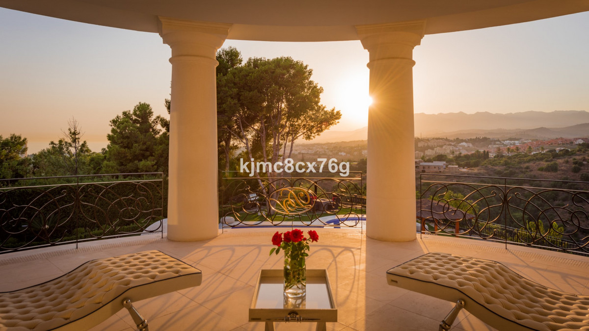 Se vende Villa - Chalet de 7 dormitorios en Costa Del Sol, Málaga, España