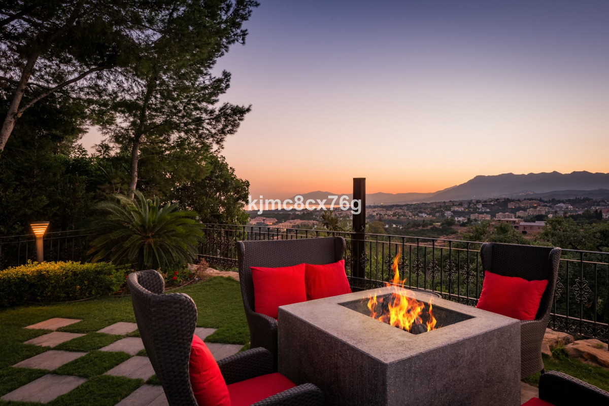 Se vende Villa - Chalet de 7 dormitorios en Costa Del Sol, Málaga, España