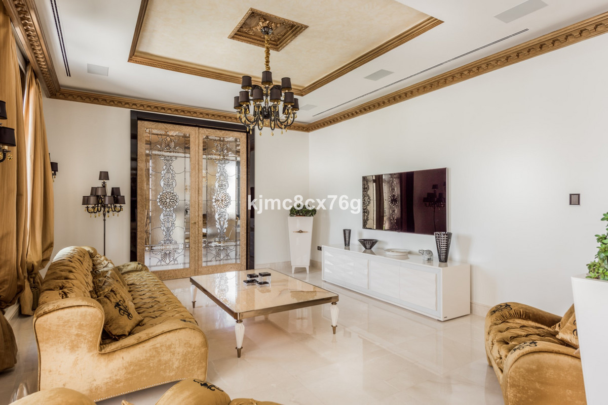 Se vende Villa - Chalet de 7 dormitorios en Costa Del Sol, Málaga, España