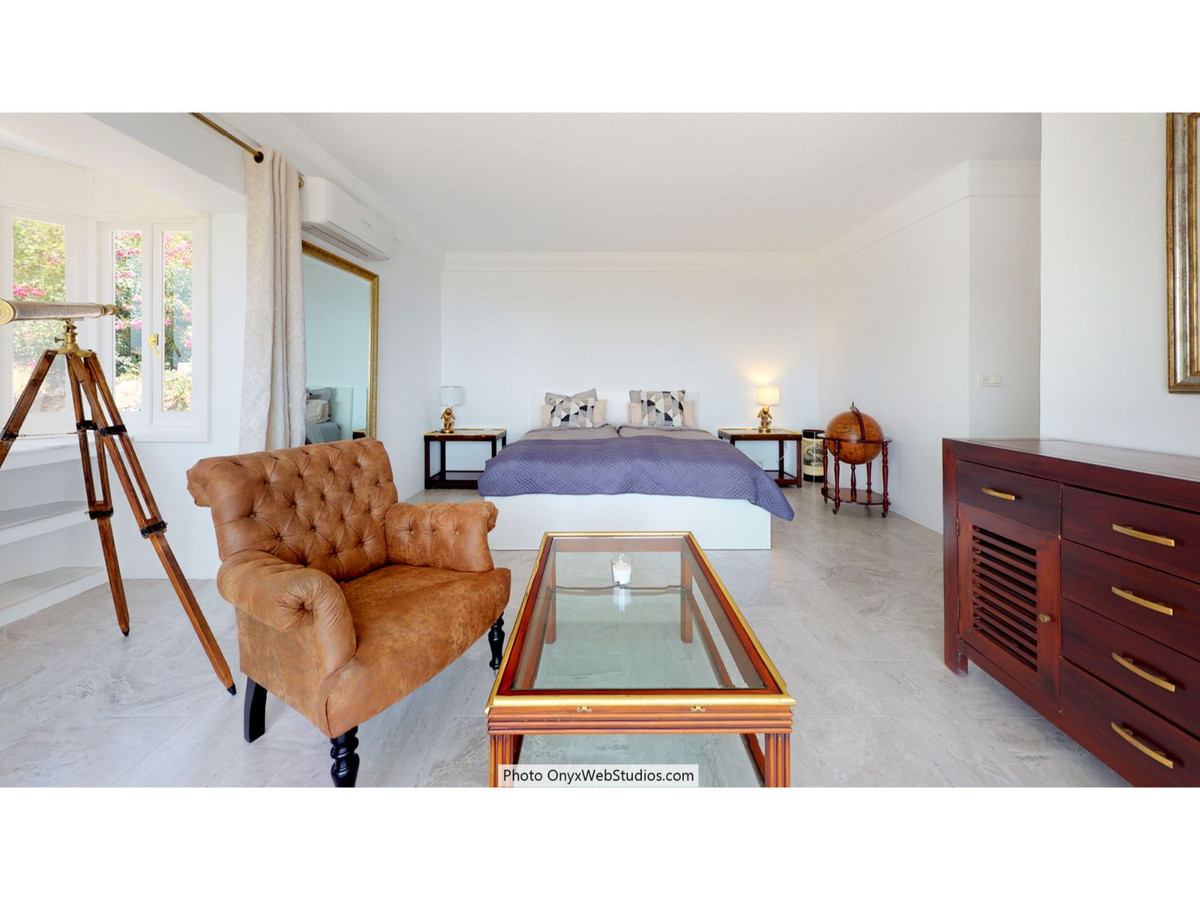 9 Bed Townhouse for sale in Mijas Costa Del Sol, Málaga, Spain